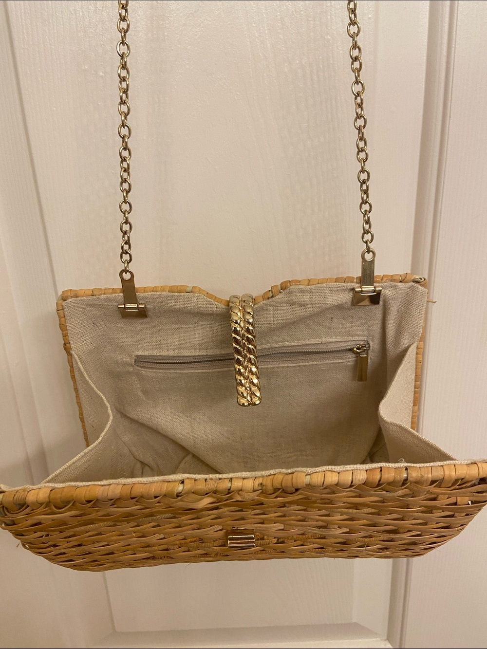 Zara Yellow Woven Straw Crossbody with Gold Chain - Picture 3 of 8